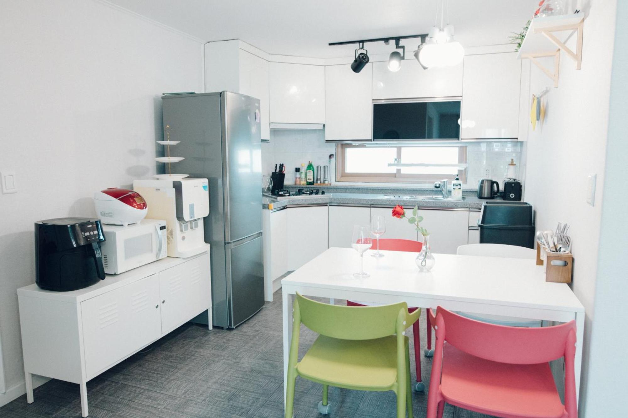 For Family Group, 4Min To Seoul Station Apartment Bagian luar foto